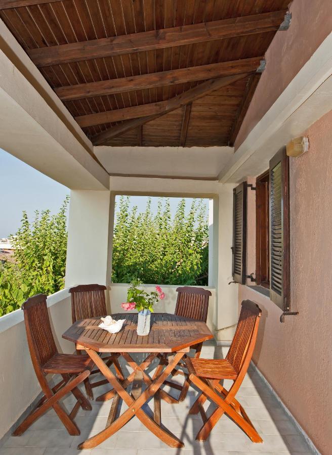 Esperia Apartments Платанес Екстериор снимка